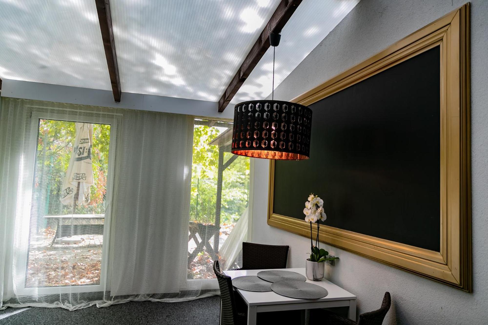 Motel1- A Megfizetheto Luxus! Dunaújváros Exteriör bild