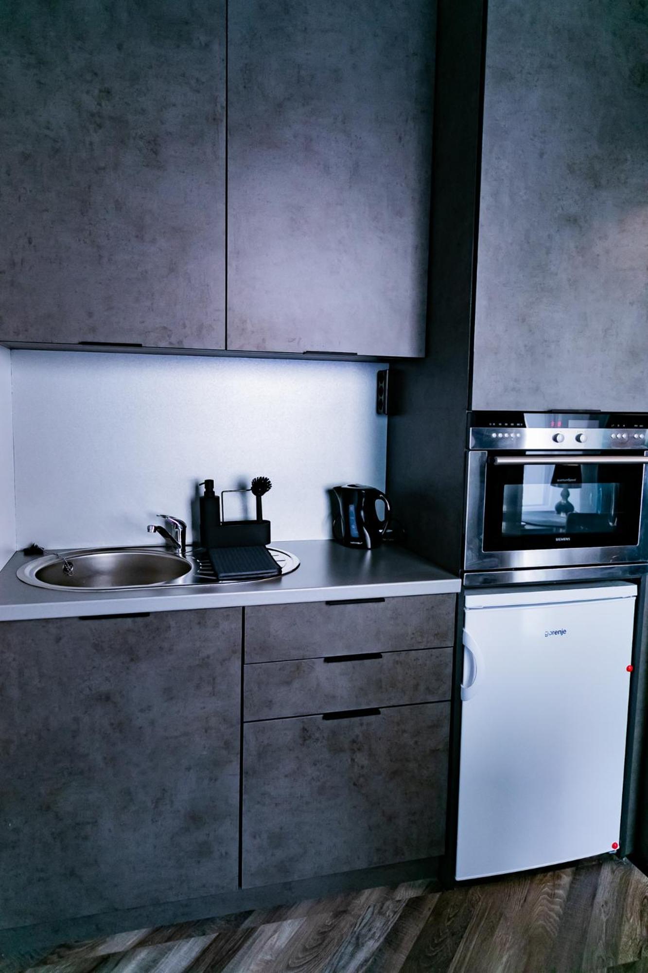 Motel1- A Megfizetheto Luxus! Dunaújváros Exteriör bild