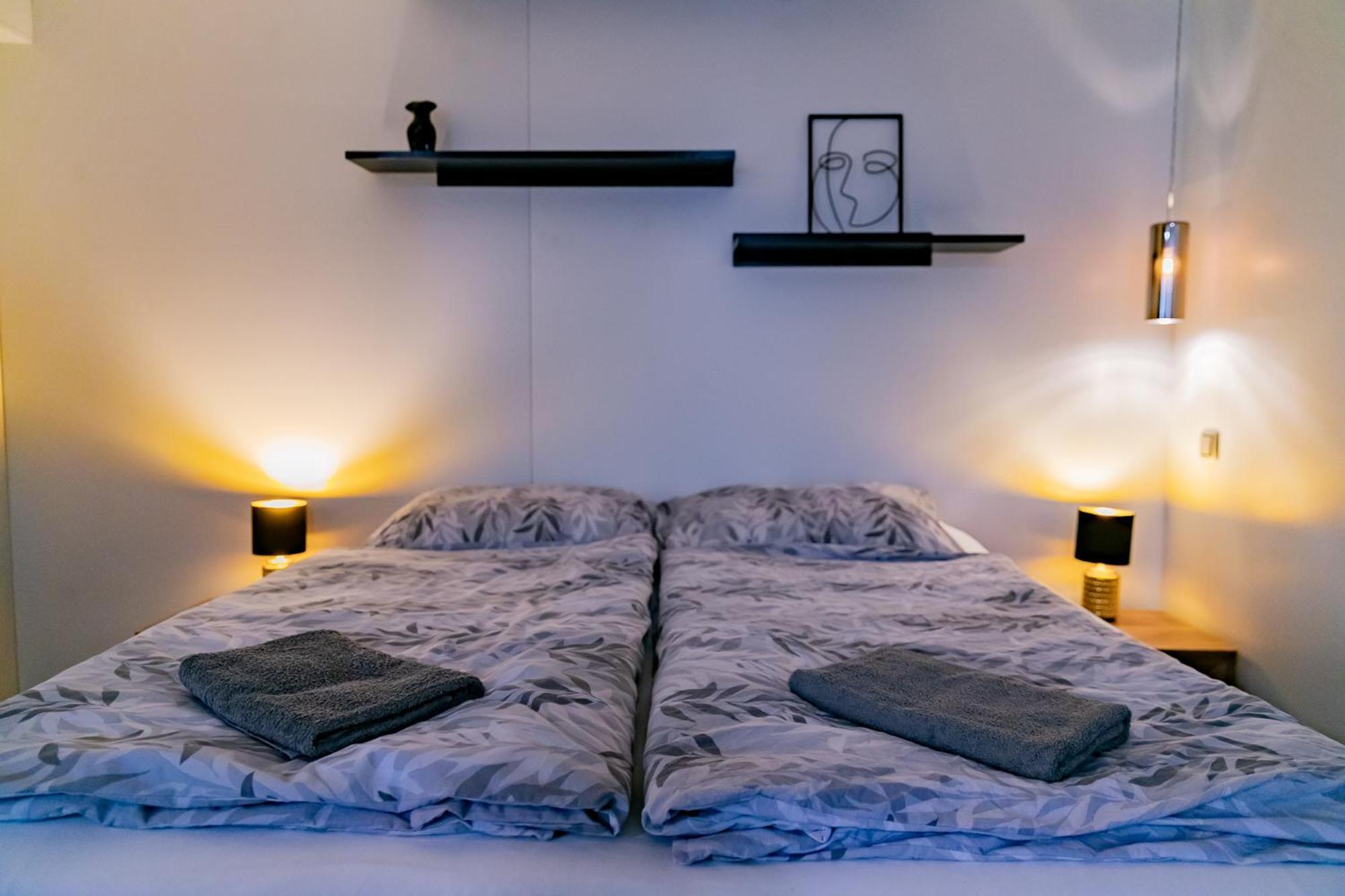 Motel1- A Megfizetheto Luxus! Dunaújváros Exteriör bild