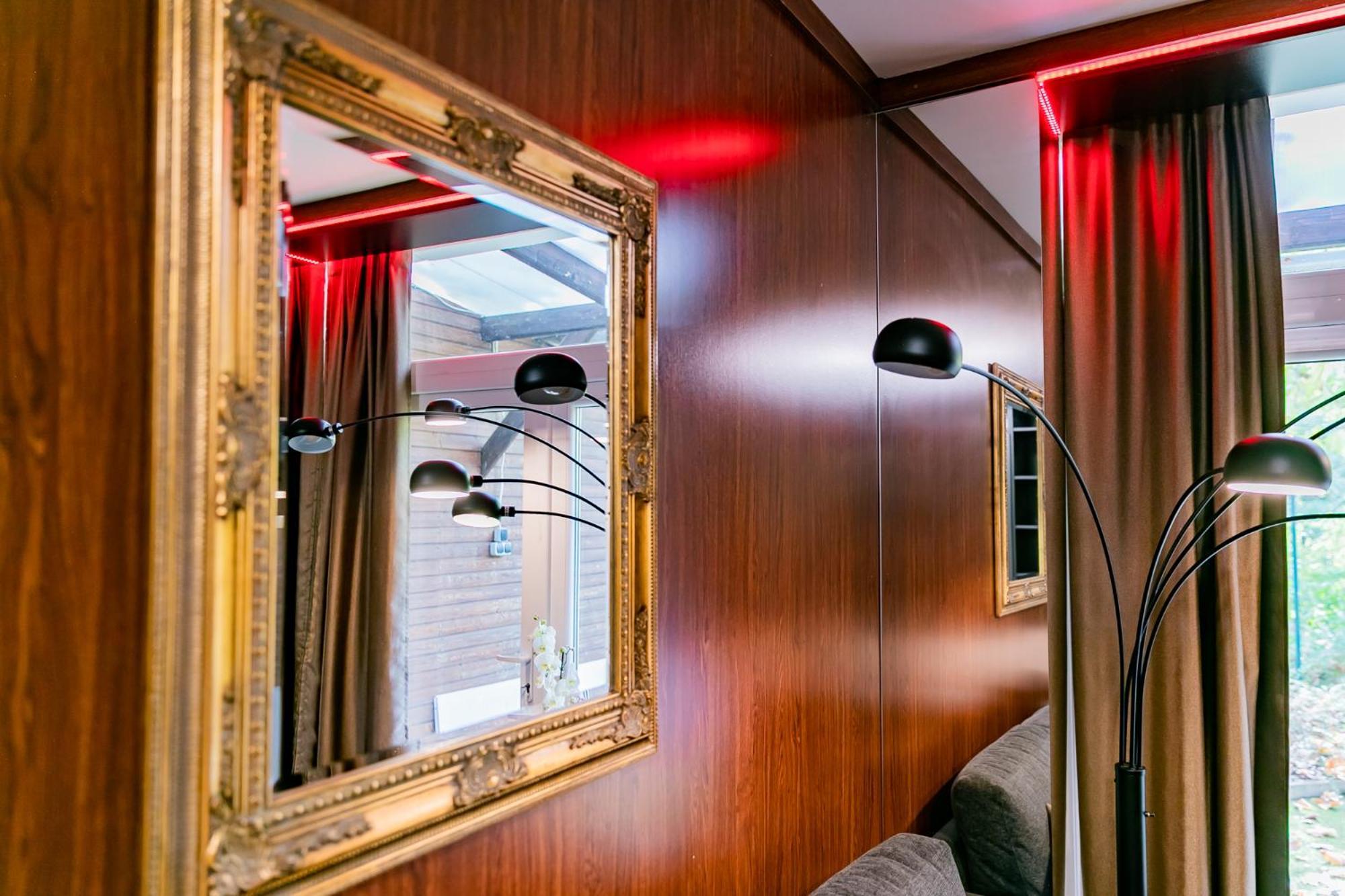 Motel1- A Megfizetheto Luxus! Dunaújváros Exteriör bild