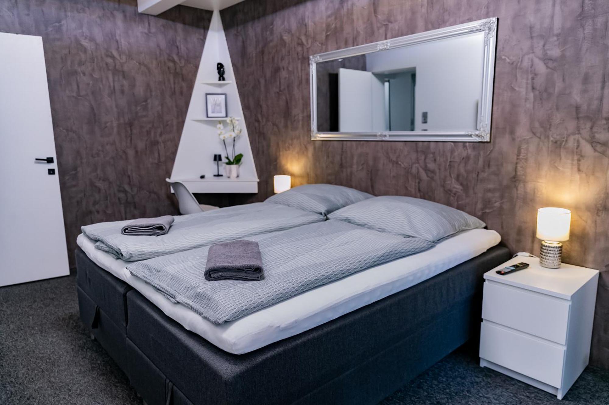 Motel1- A Megfizetheto Luxus! Dunaújváros Exteriör bild