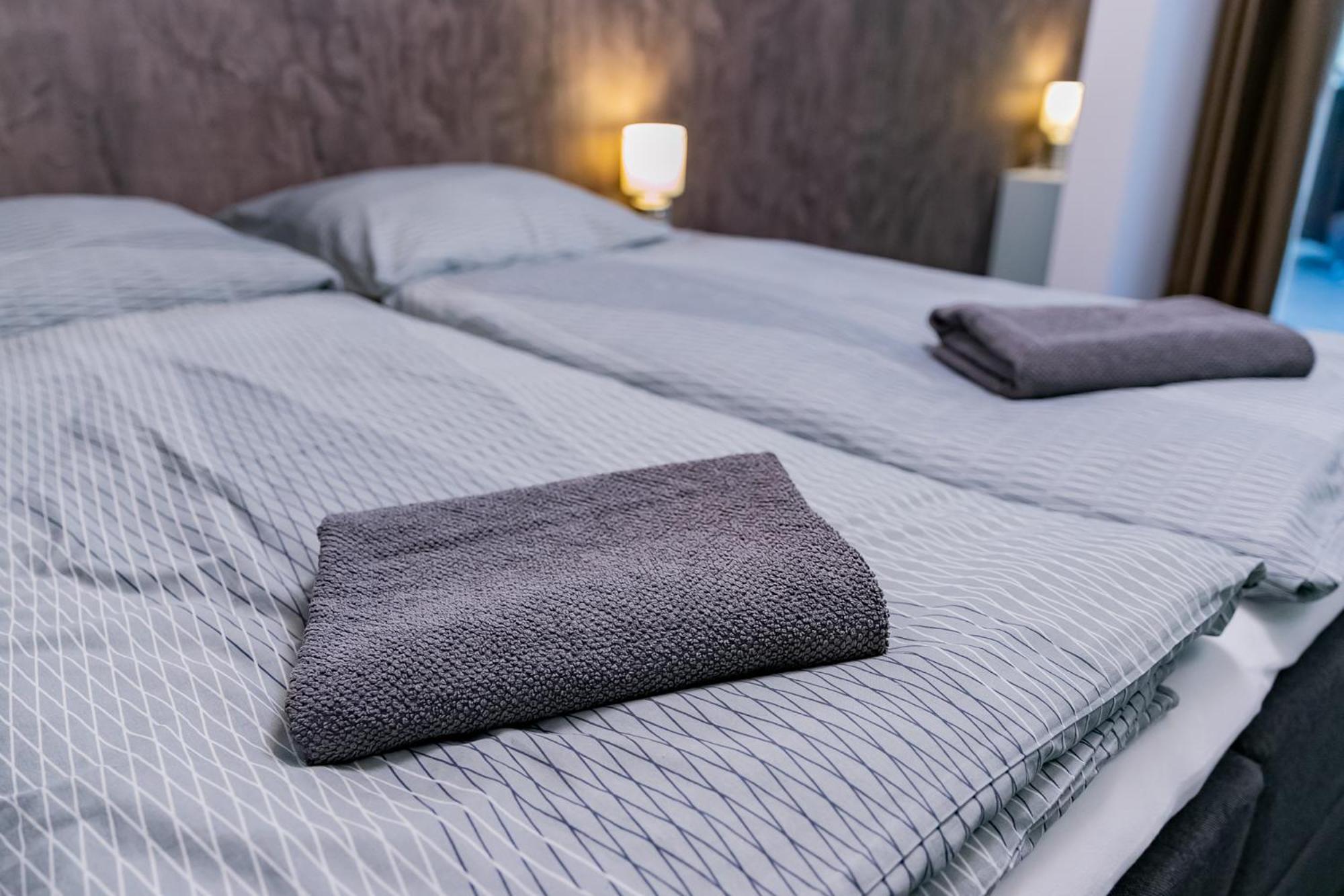 Motel1- A Megfizetheto Luxus! Dunaújváros Exteriör bild