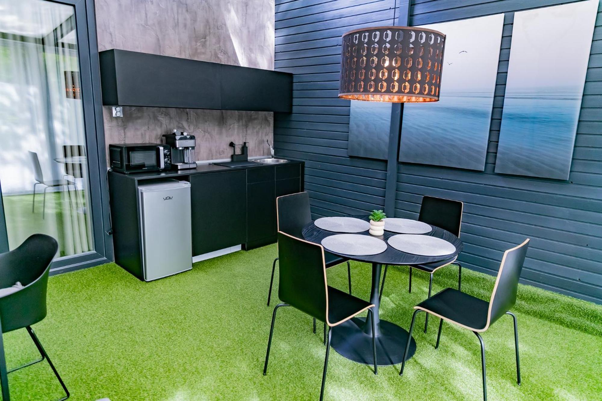 Motel1- A Megfizetheto Luxus! Dunaújváros Exteriör bild